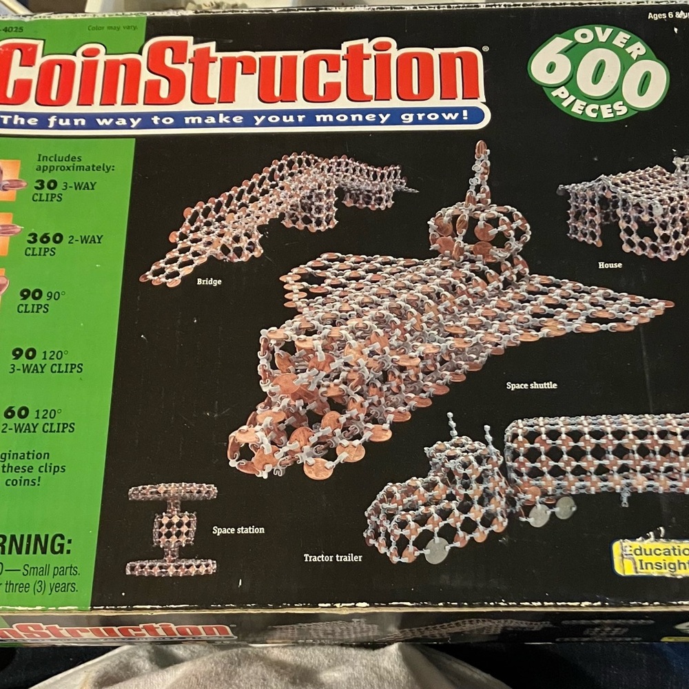 CoinStruction Building Set with 600 Pieces